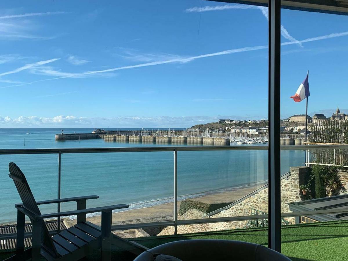 Un Balcon Sur La Mer, Acces Direct A La Plage Granville Esterno foto