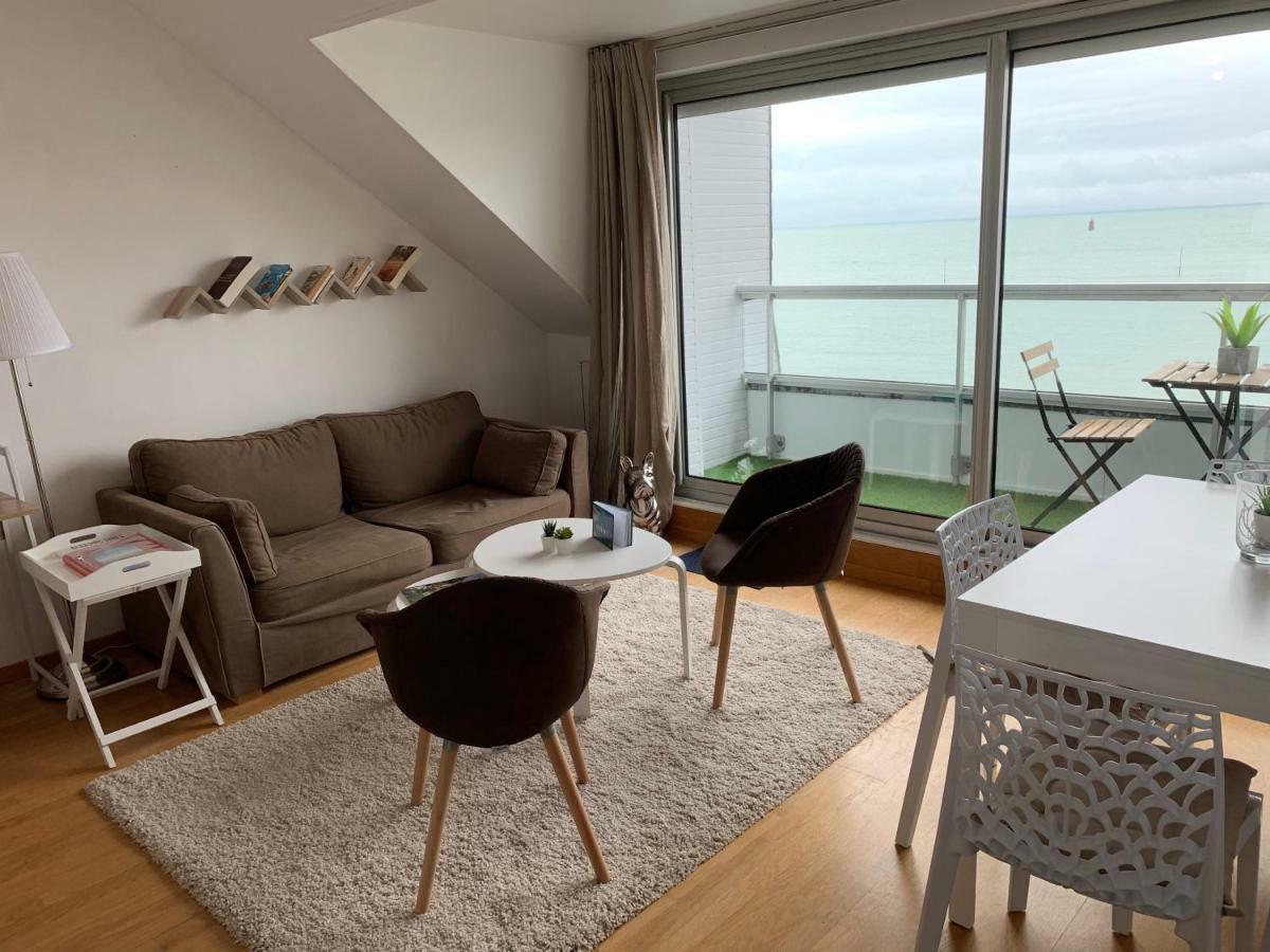 Un Balcon Sur La Mer, Acces Direct A La Plage Granville Esterno foto