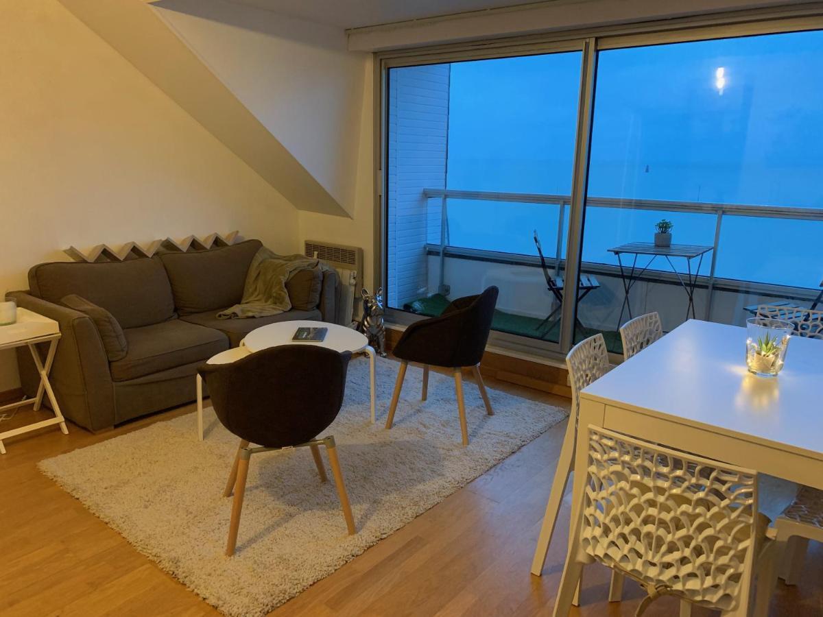 Un Balcon Sur La Mer, Acces Direct A La Plage Granville Esterno foto